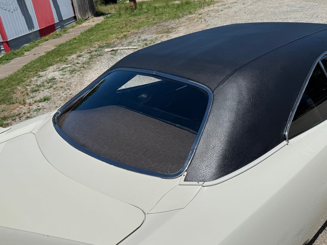 Plymouth-Superbird-1970-38