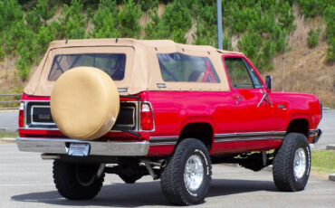 Plymouth-Trail-Duster-1979-SUV-1