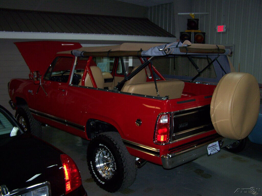 Plymouth-Trail-Duster-1979-SUV-14