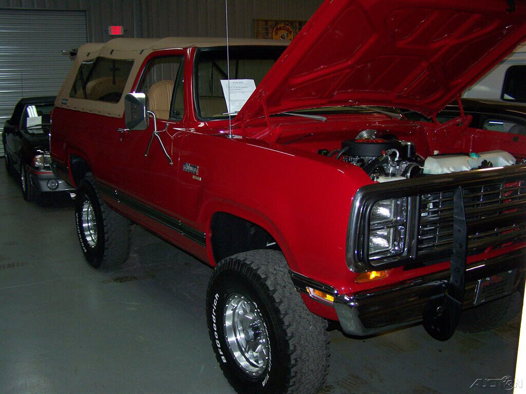 Plymouth-Trail-Duster-1979-SUV-20