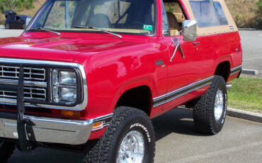 Plymouth-Trail-Duster-1979-SUV-21