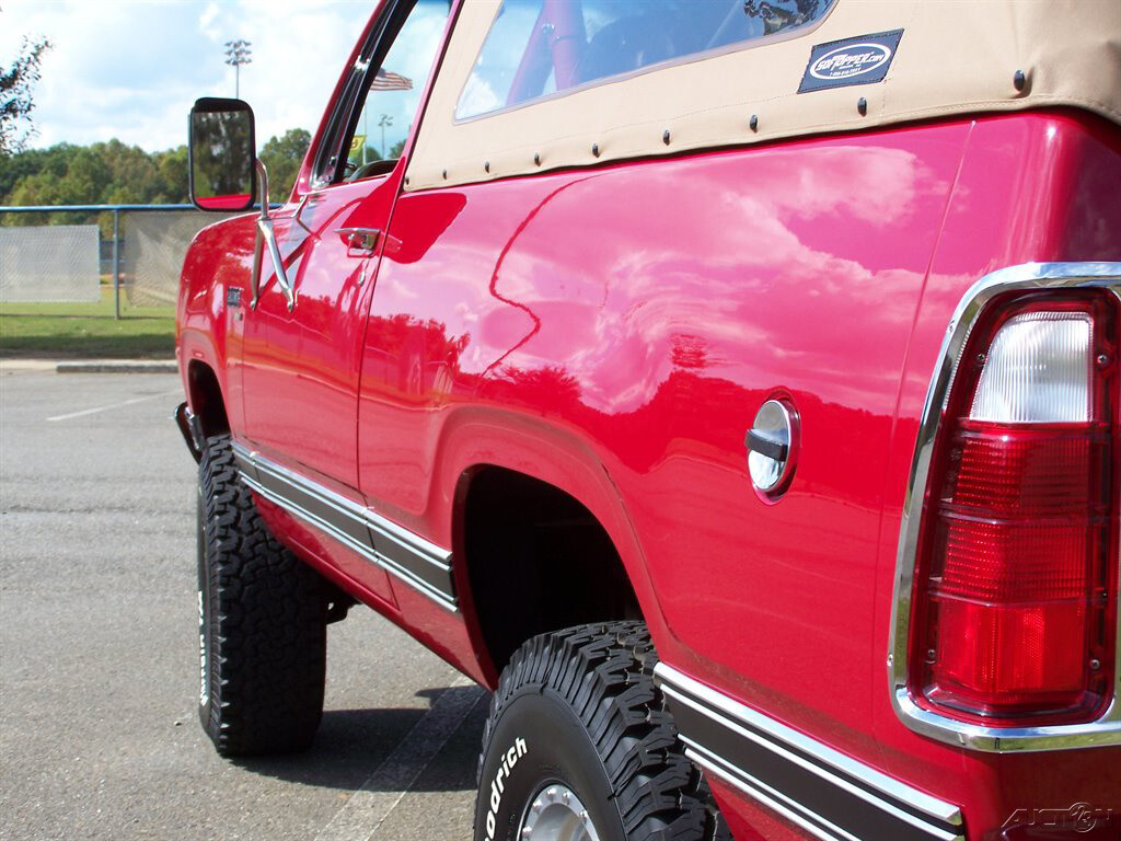 Plymouth-Trail-Duster-1979-SUV-23