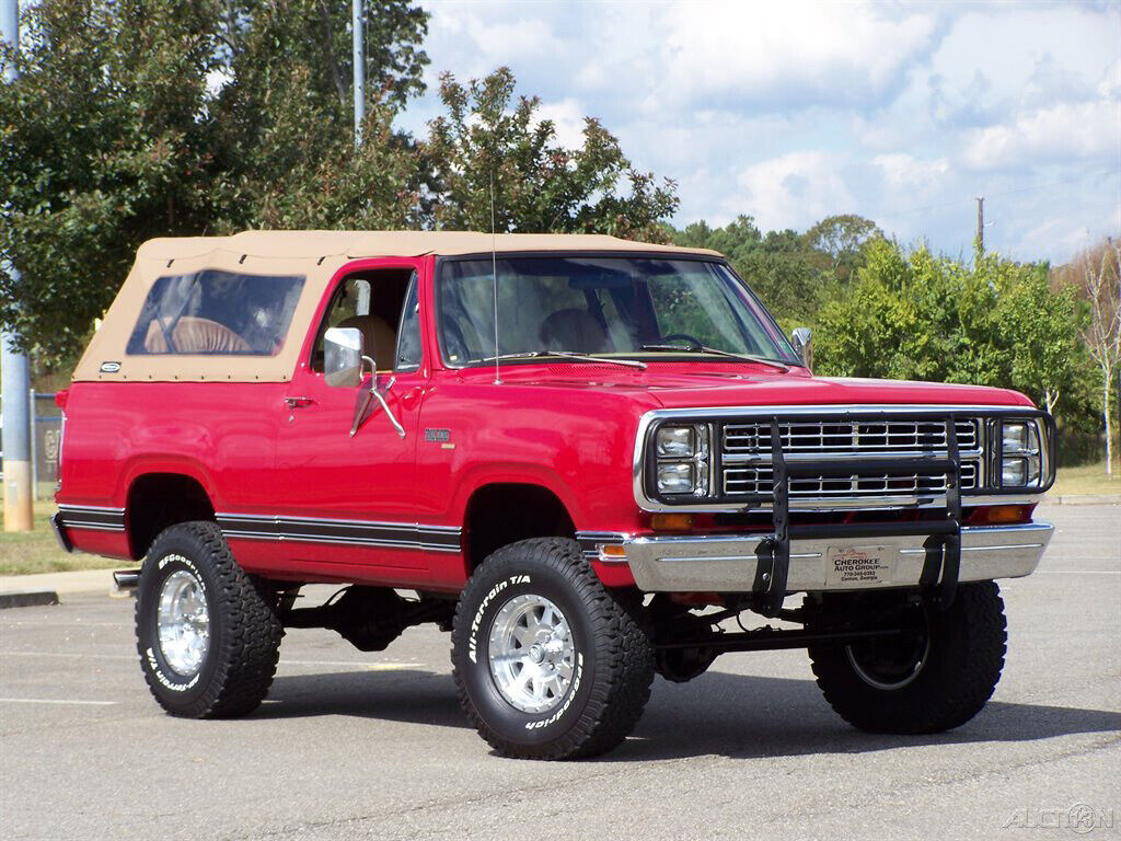 Plymouth-Trail-Duster-1979-SUV