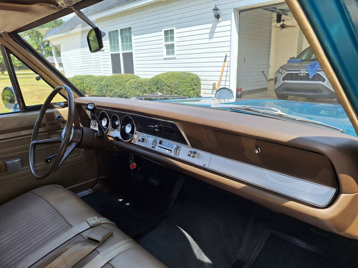 Plymouth-Valiant-1968-blue-3