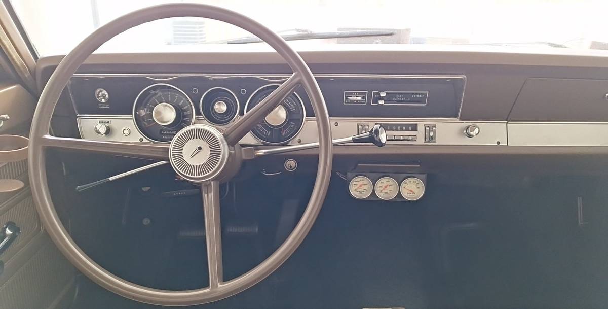 Plymouth-Valiant-1968-blue-8