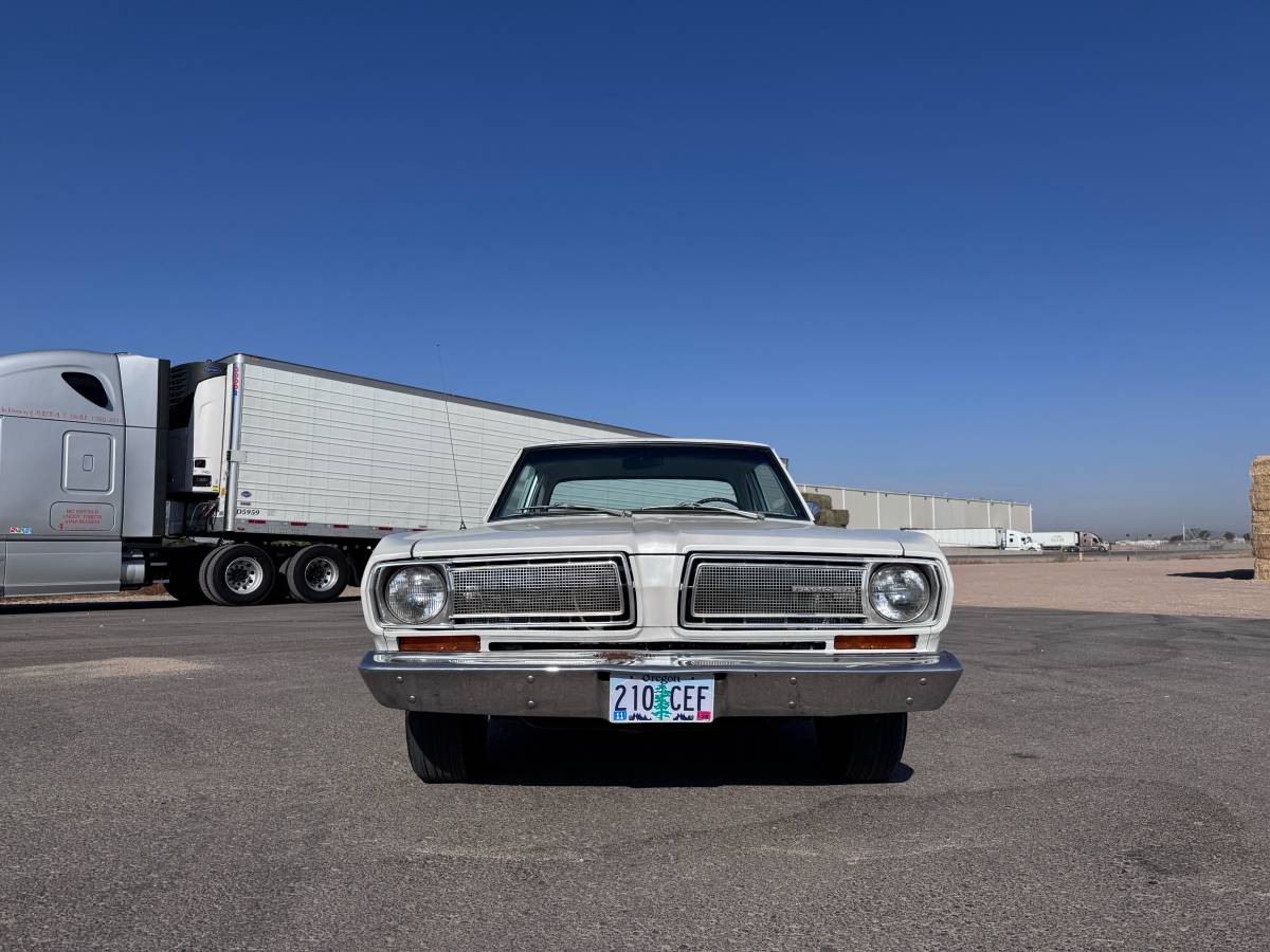 Plymouth-Valiant-1968-white-1