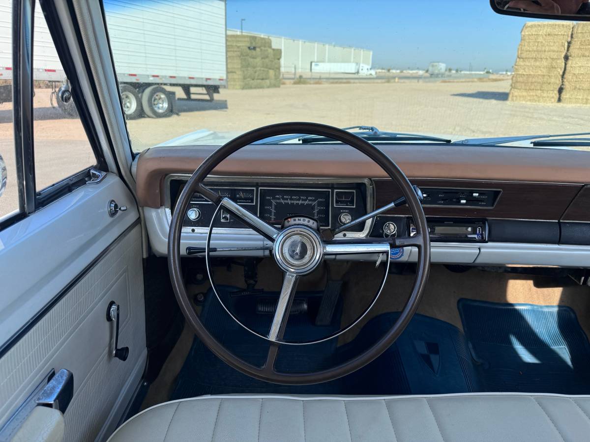 Plymouth-Valiant-1968-white-14
