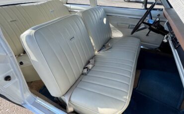 Plymouth-Valiant-1968-white-18
