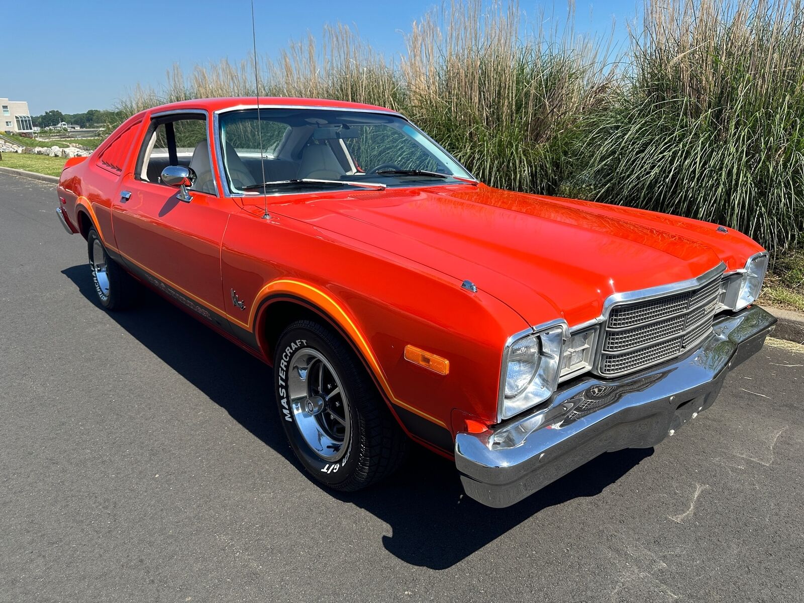 Plymouth-VoLARE-1976-Coupe-1
