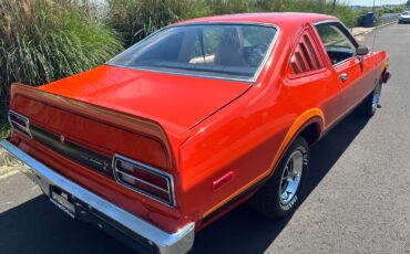 Plymouth-VoLARE-1976-Coupe-13