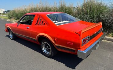Plymouth-VoLARE-1976-Coupe-14