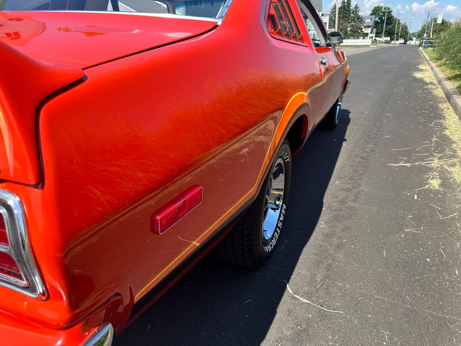 Plymouth-VoLARE-1976-Coupe-22