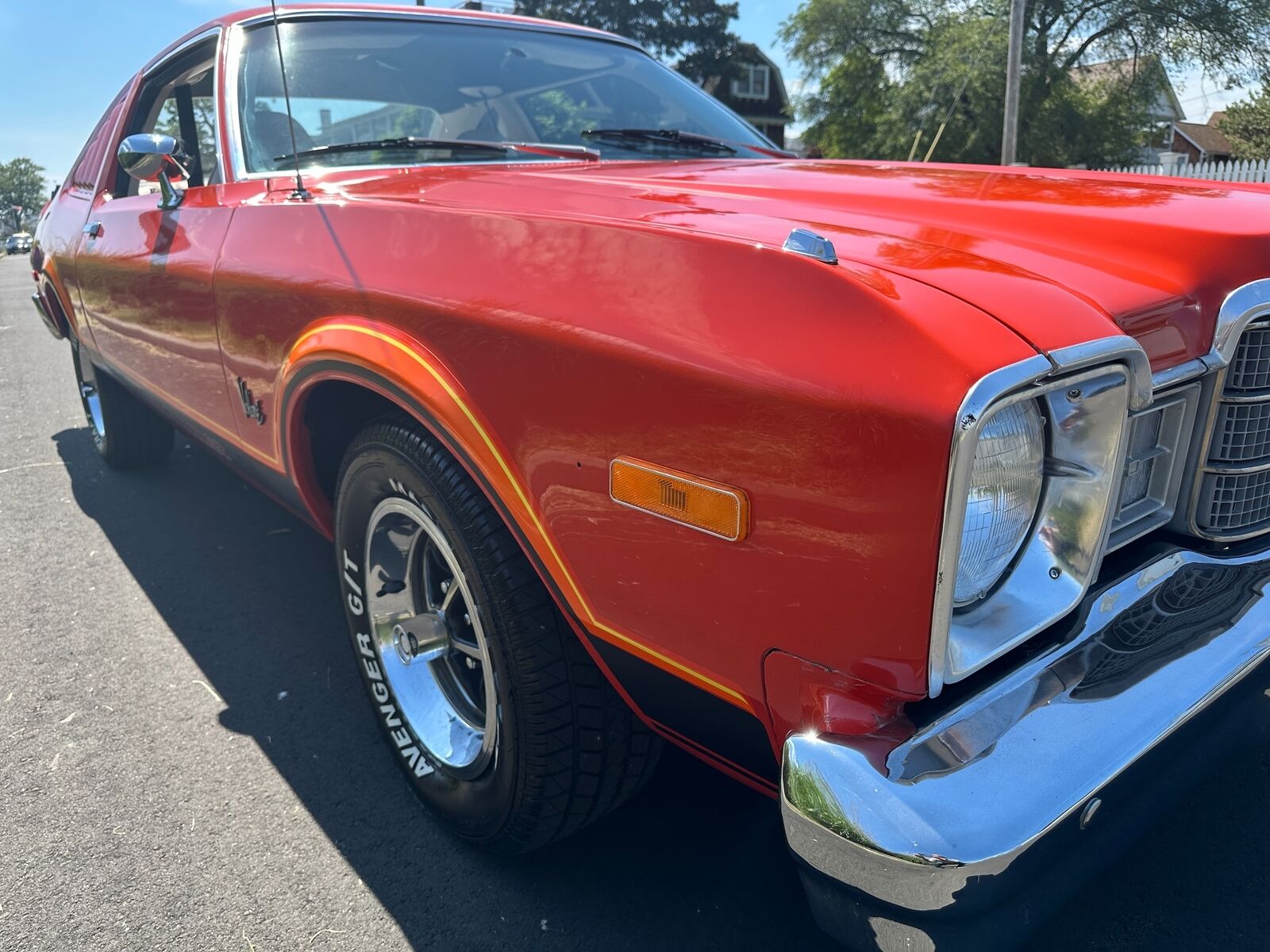 Plymouth-VoLARE-1976-Coupe-25