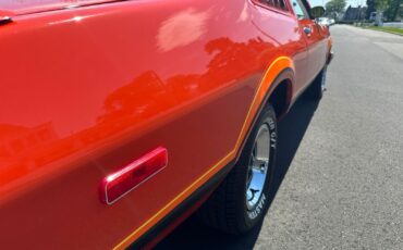 Plymouth-VoLARE-1976-Coupe-28