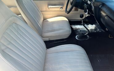 Plymouth-VoLARE-1976-Coupe-33