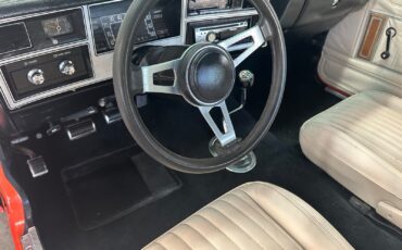 Plymouth-VoLARE-1976-Coupe-36