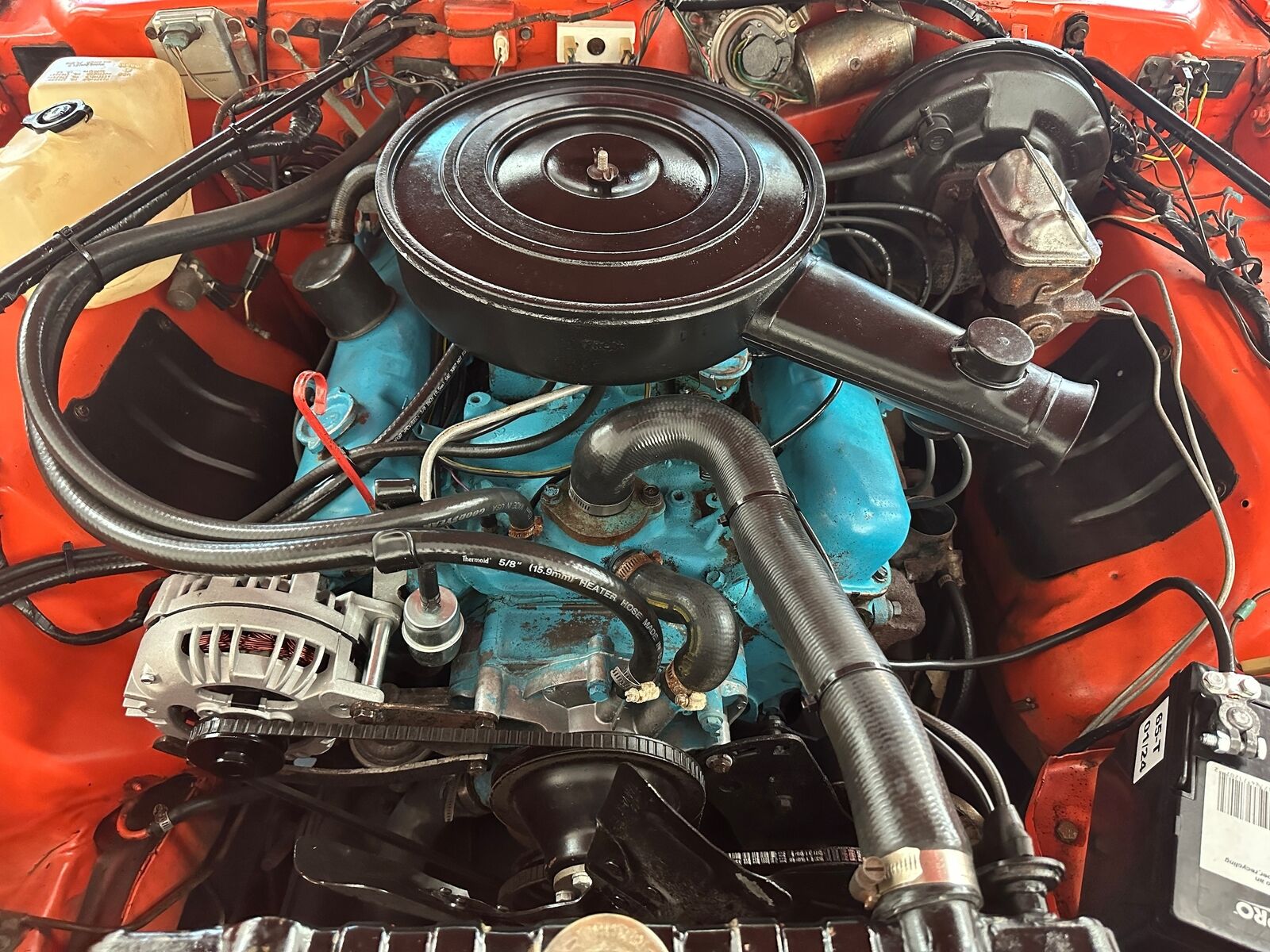 Plymouth-VoLARE-1976-Coupe-9