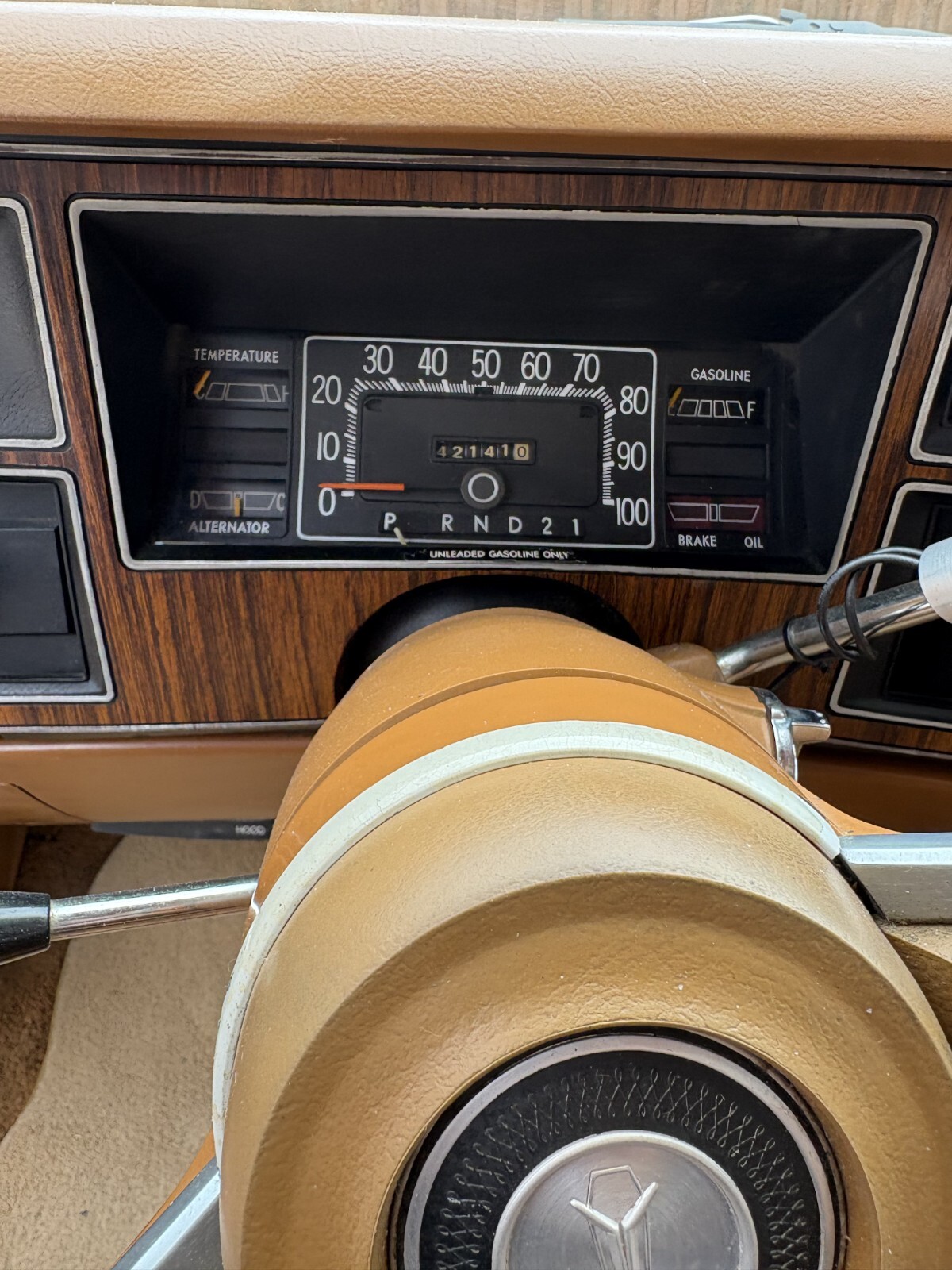 Plymouth-Volare-1976-Coupe-17