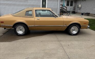 Plymouth-Volare-1976-Coupe