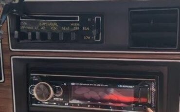 Plymouth-Volare-1977-Coupe-8
