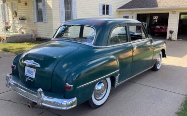 Plymouth-special-deluxe-1950-green-1