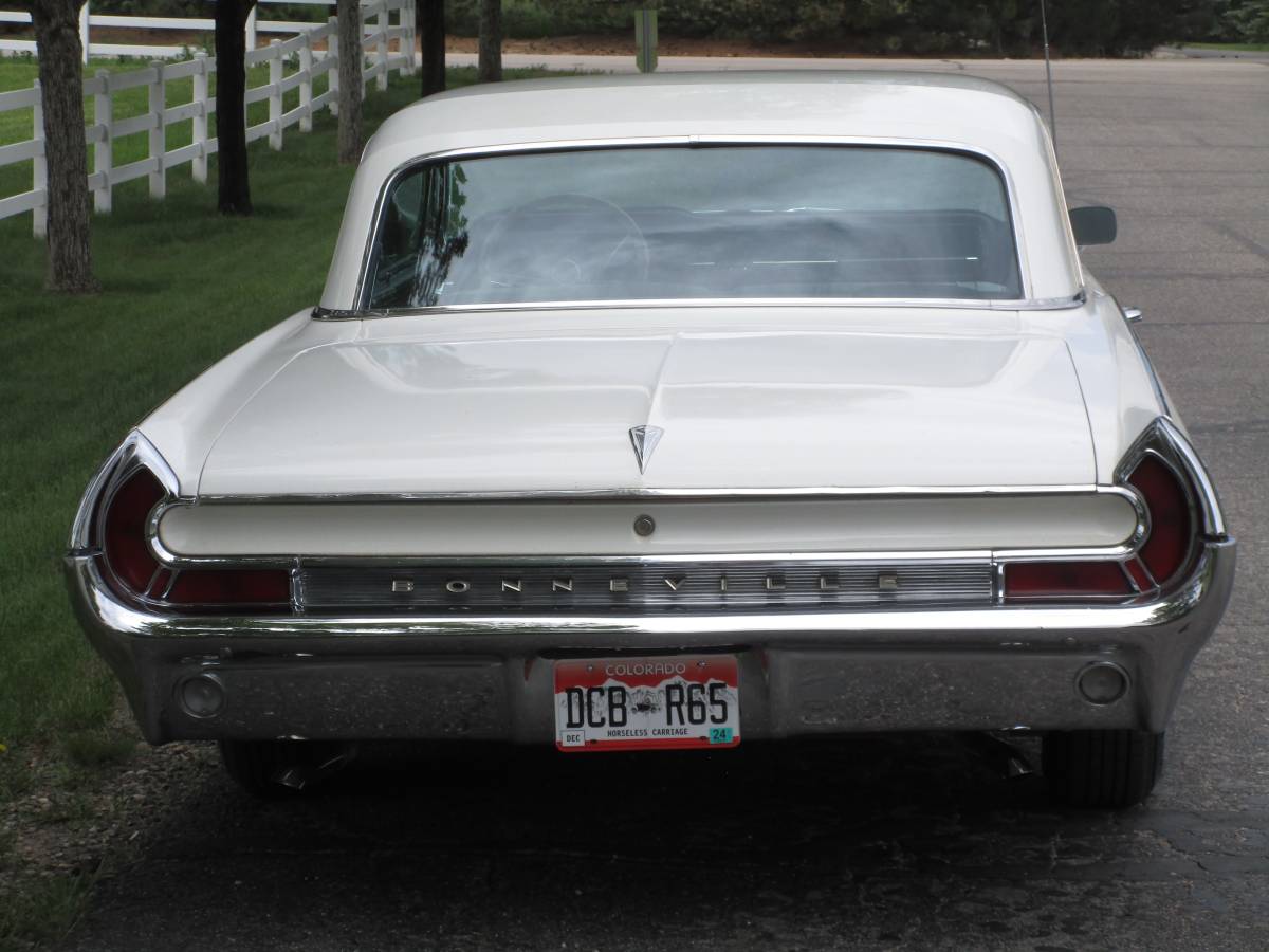 Pontiac-1962-white-2