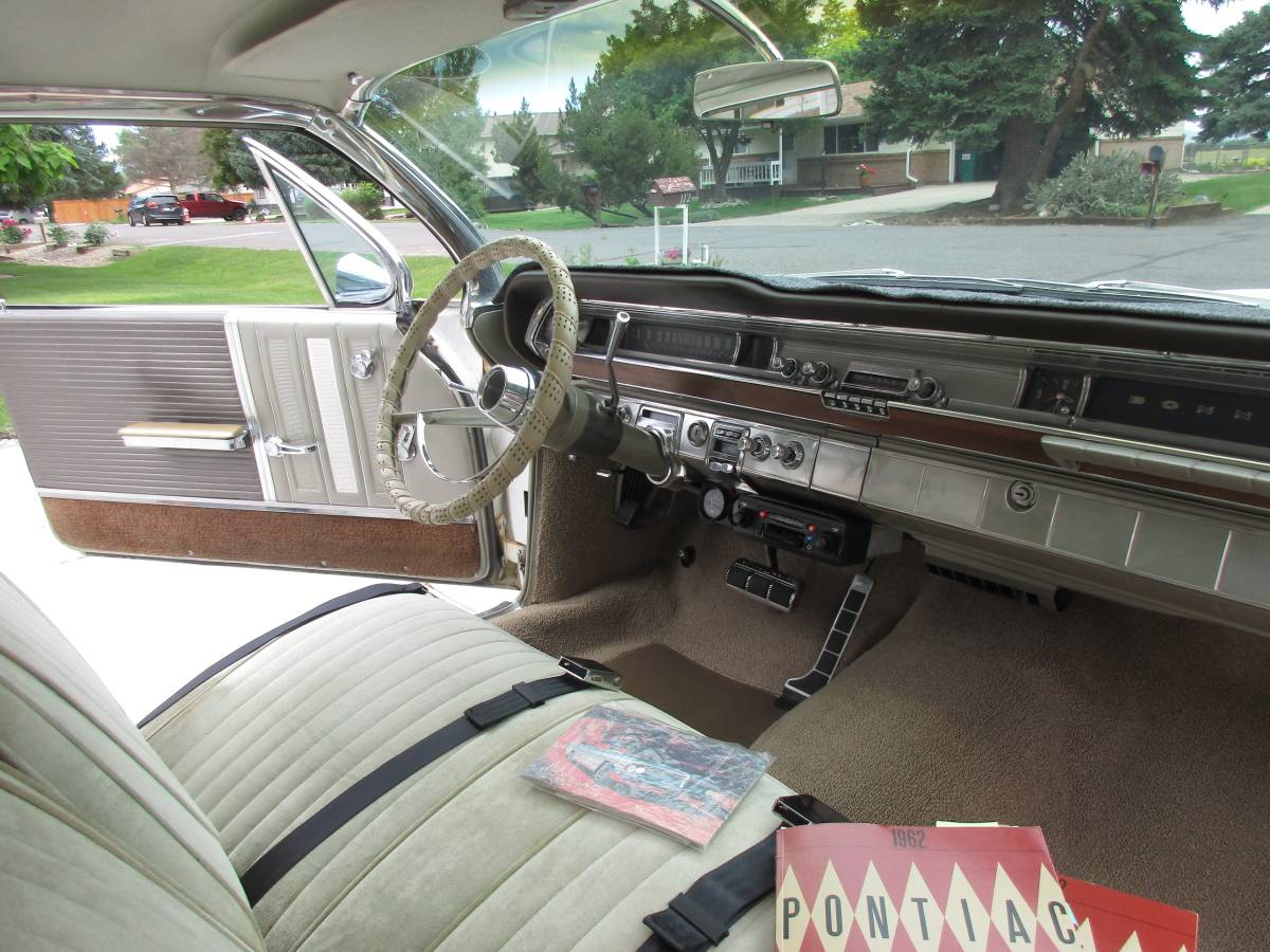 Pontiac-1962-white-22