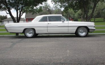 Pontiac-1962-white