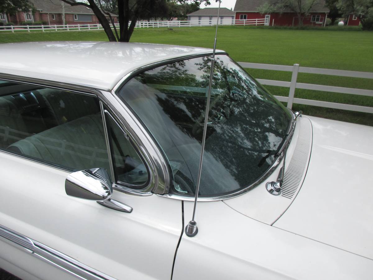 Pontiac-1962-white-9