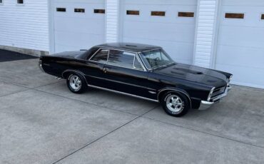 Pontiac-1965-black-2