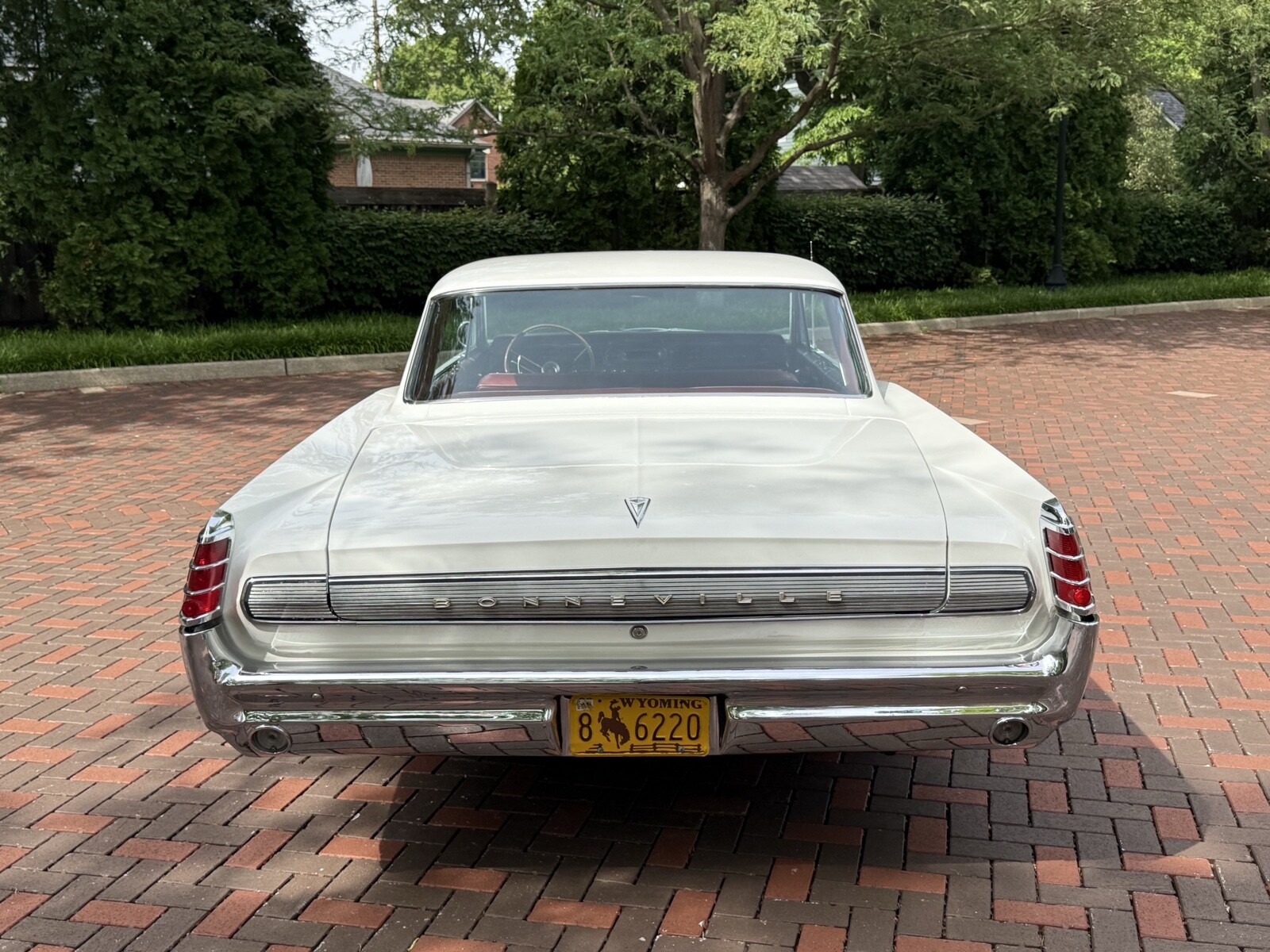 Pontiac-Bonneville-1963-27