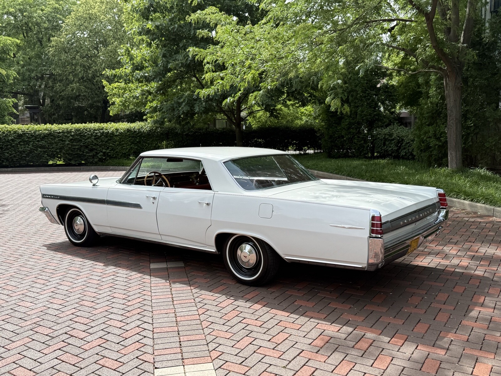 Pontiac-Bonneville-1963-36
