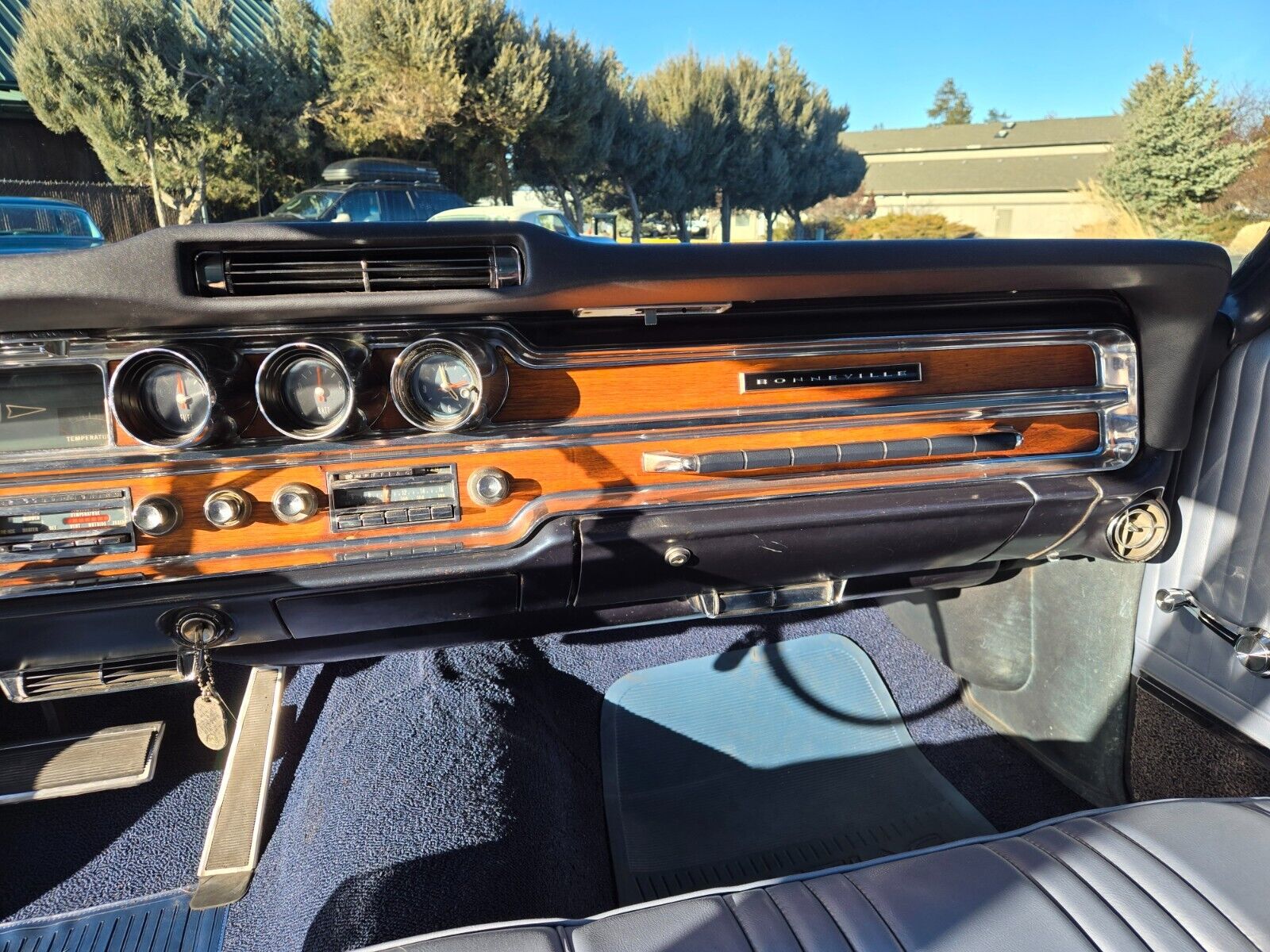 Pontiac-Bonneville-1965-Wagon-25