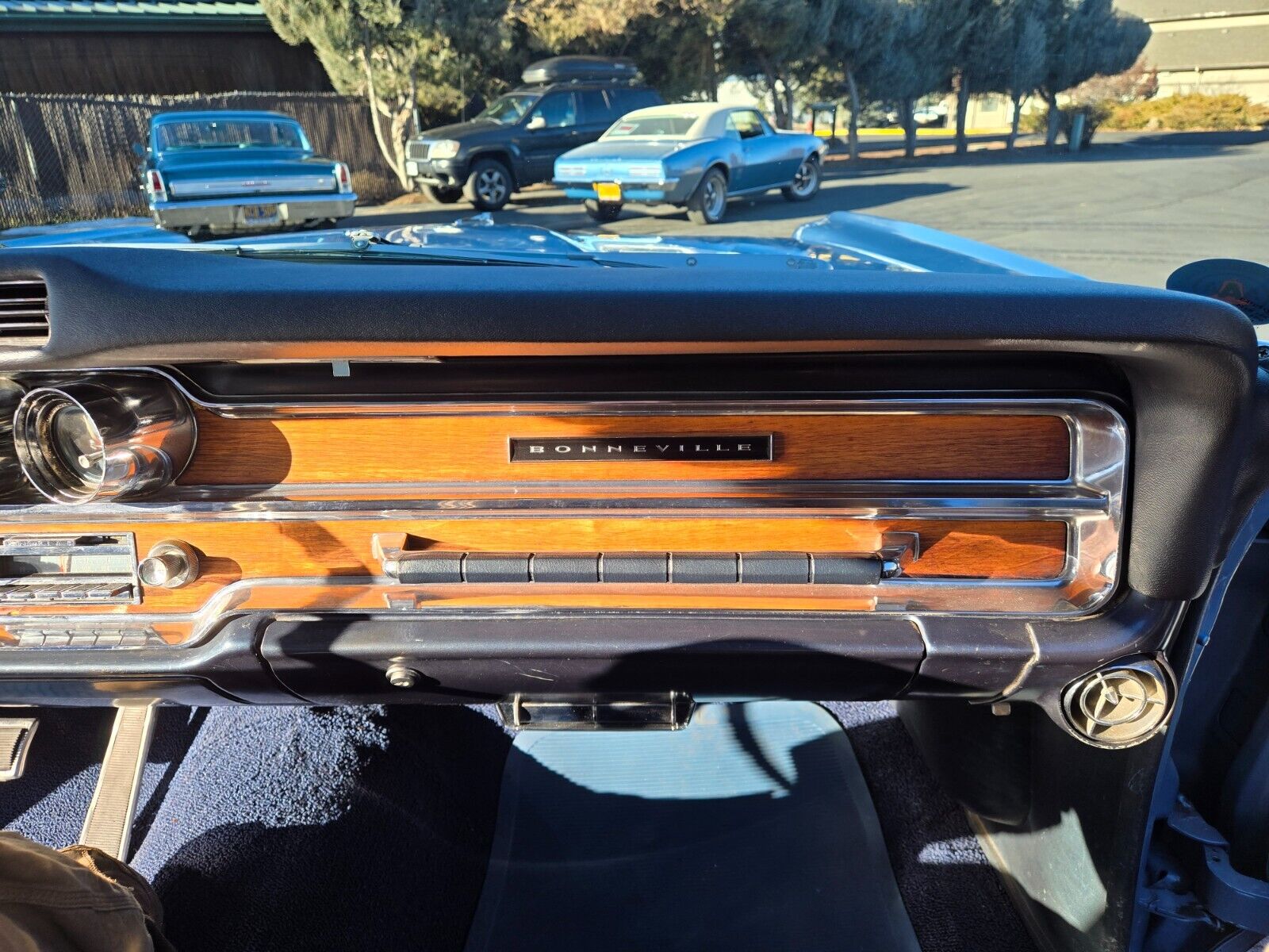 Pontiac-Bonneville-1965-Wagon-28