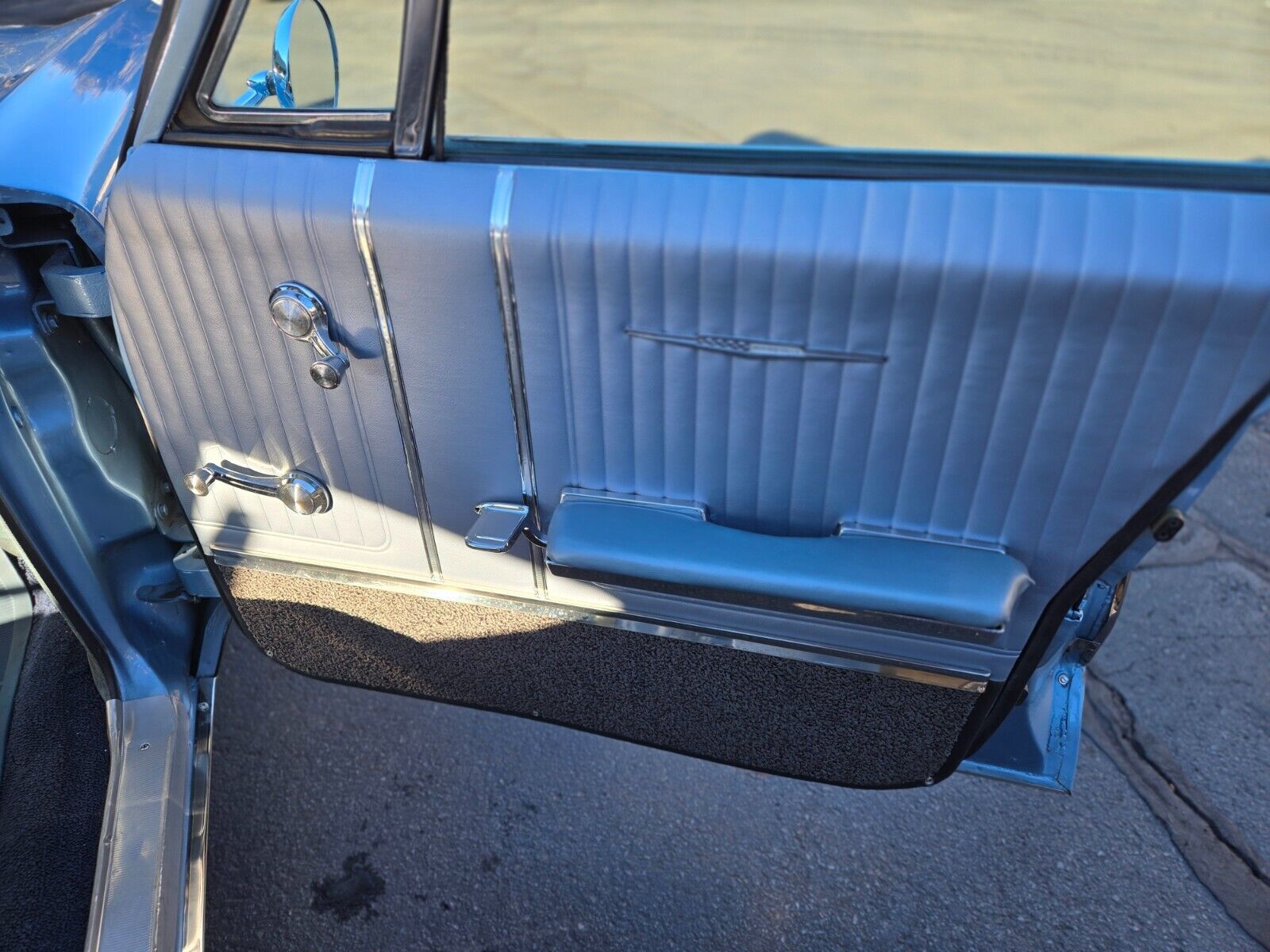 Pontiac-Bonneville-1965-Wagon-29