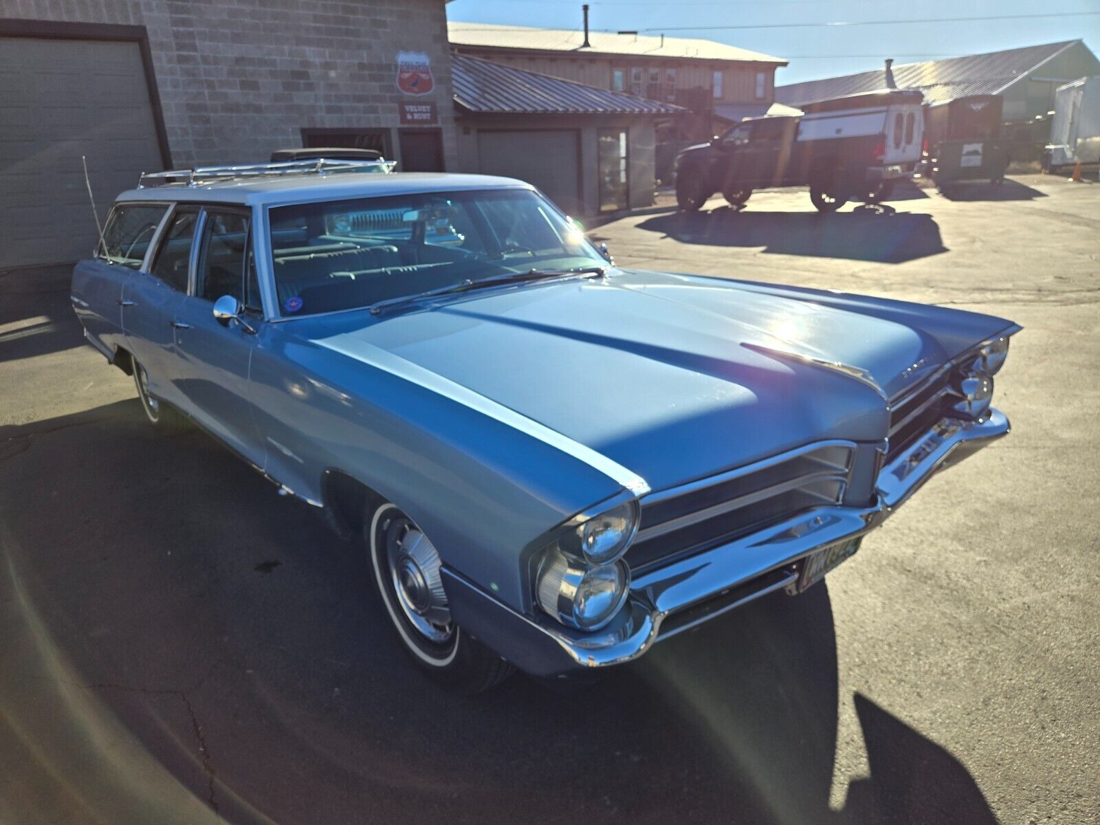 Pontiac-Bonneville-1965-Wagon-3