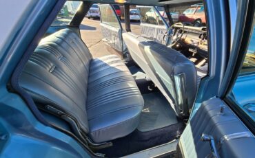 Pontiac-Bonneville-1965-Wagon-31