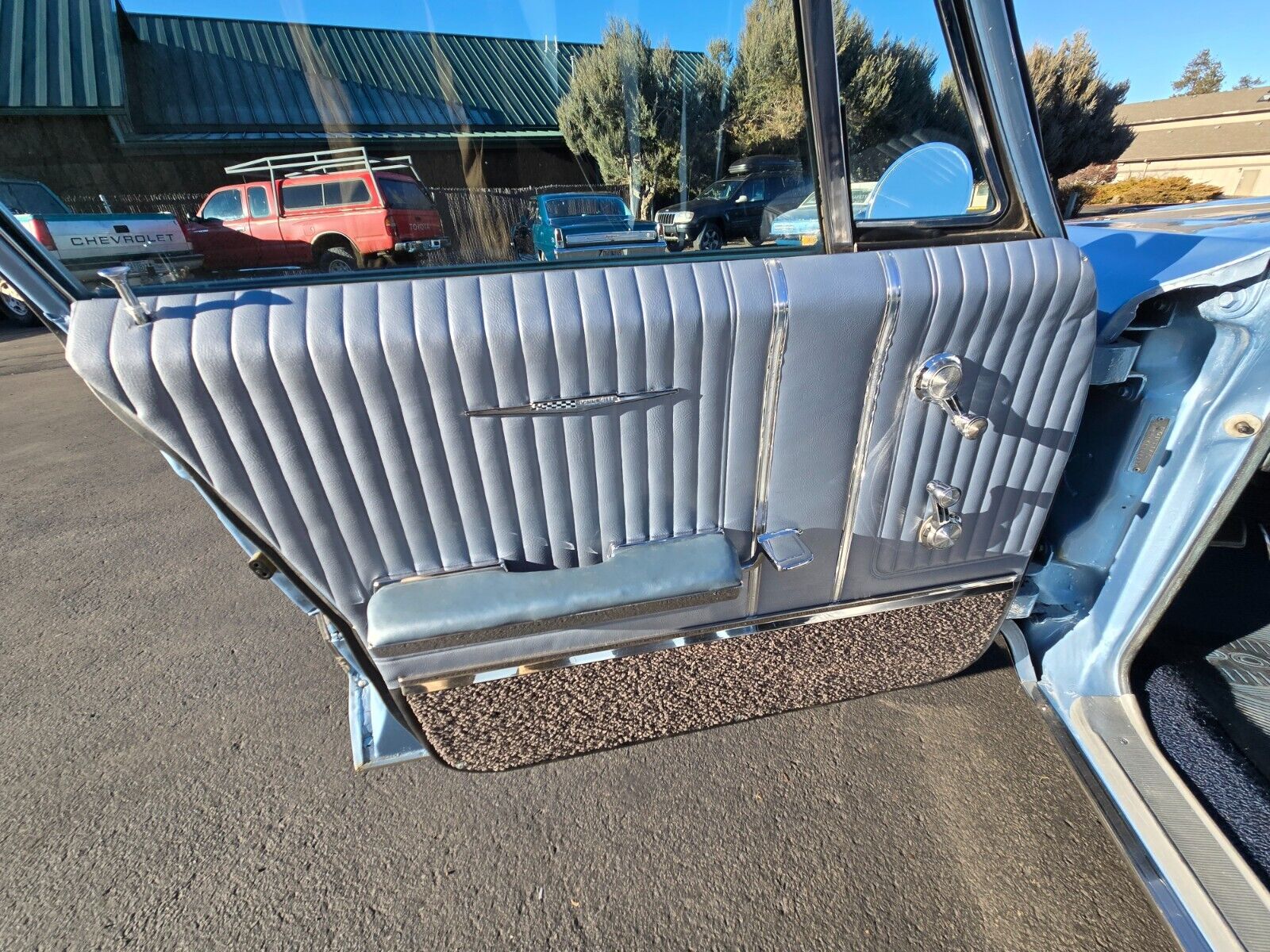 Pontiac-Bonneville-1965-Wagon-33