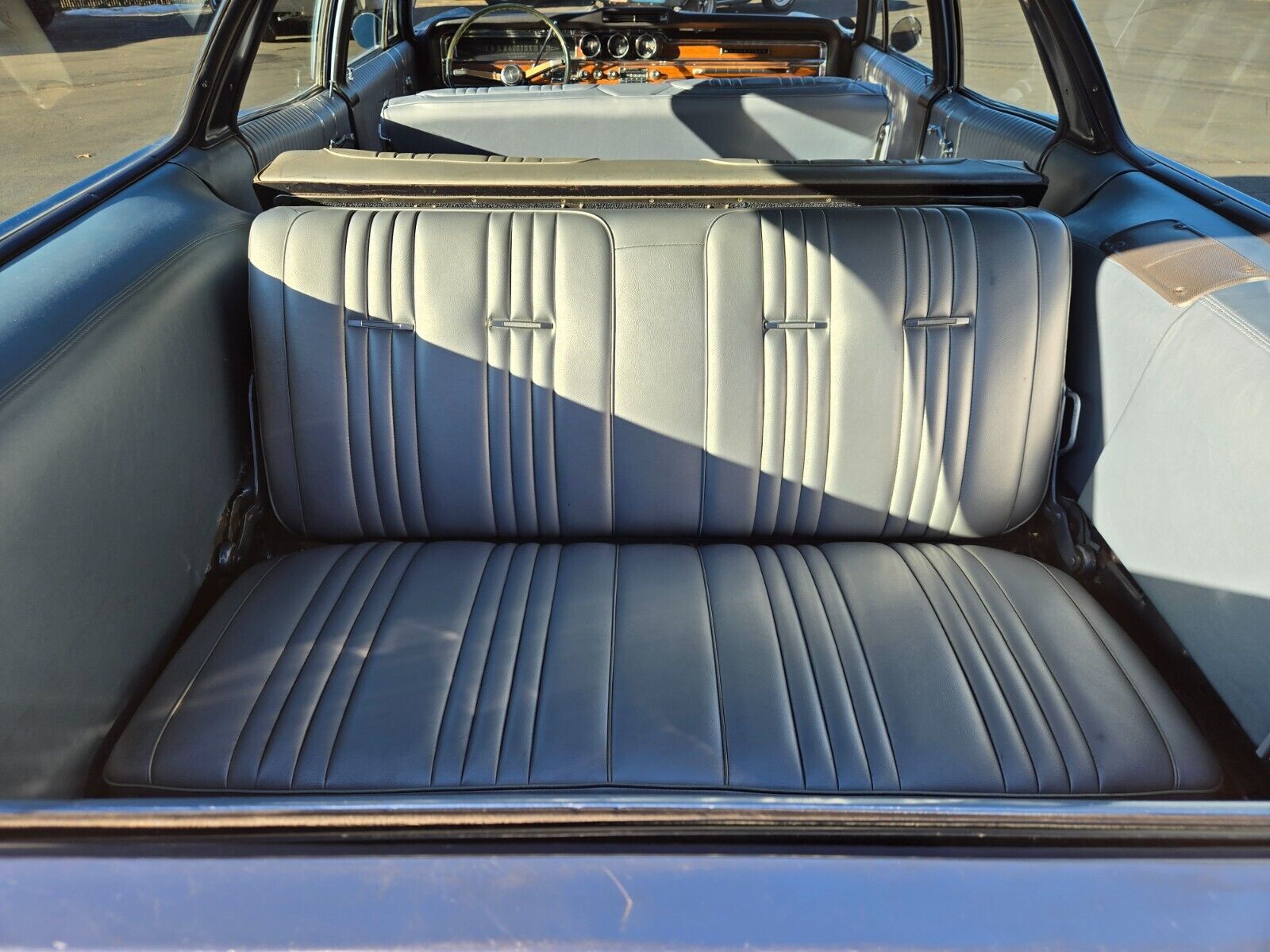 Pontiac-Bonneville-1965-Wagon-36