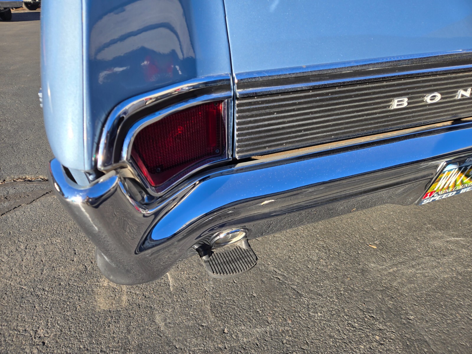 Pontiac-Bonneville-1965-Wagon-37