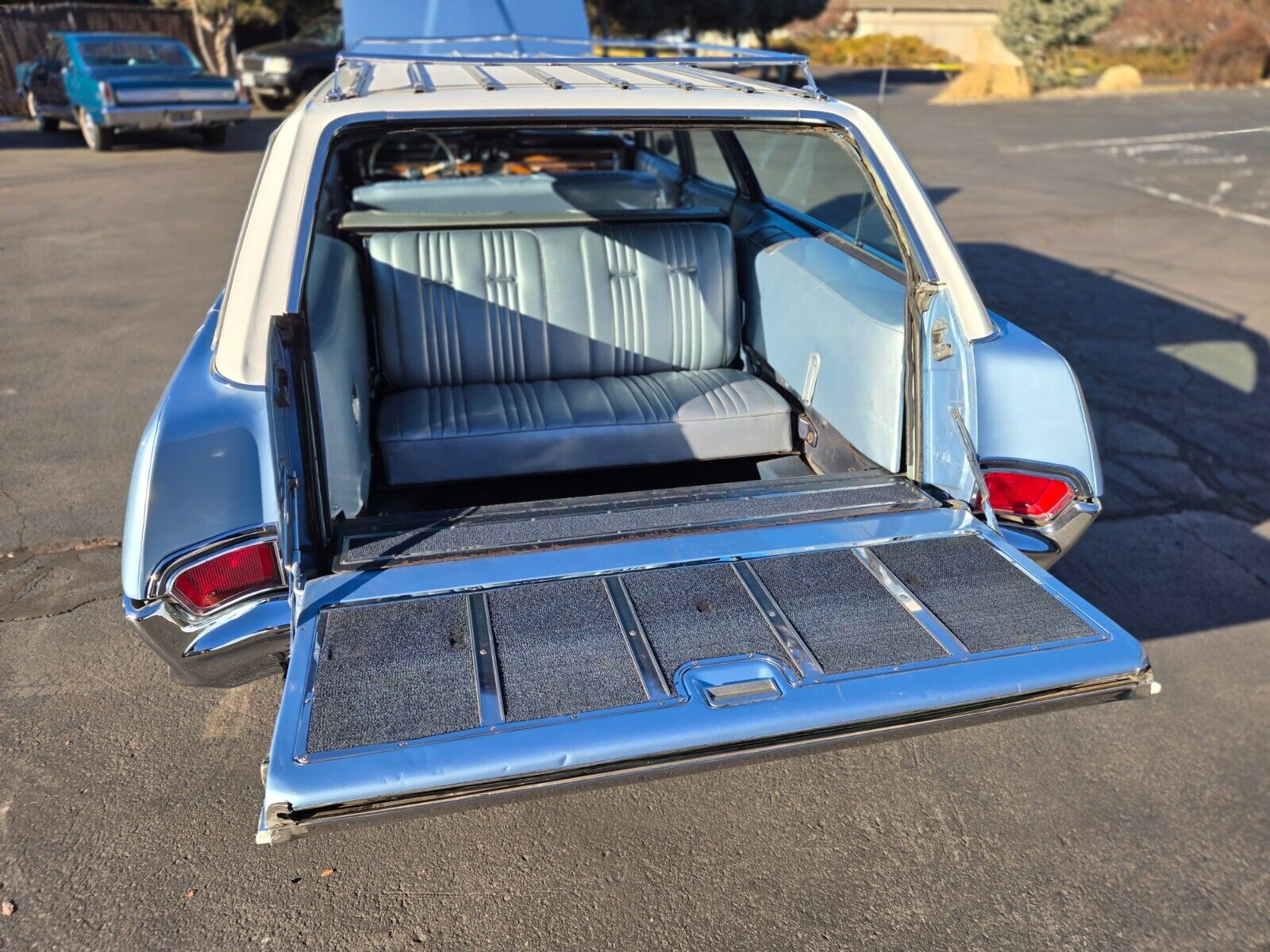 Pontiac-Bonneville-1965-Wagon-9