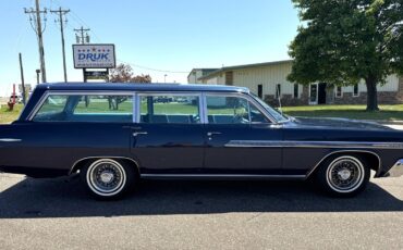 Pontiac-Bonneville-Safari-Station-Wagon-4-Speed-1963-Wagon-1