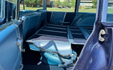 Pontiac-Bonneville-Safari-Station-Wagon-4-Speed-1963-Wagon-11