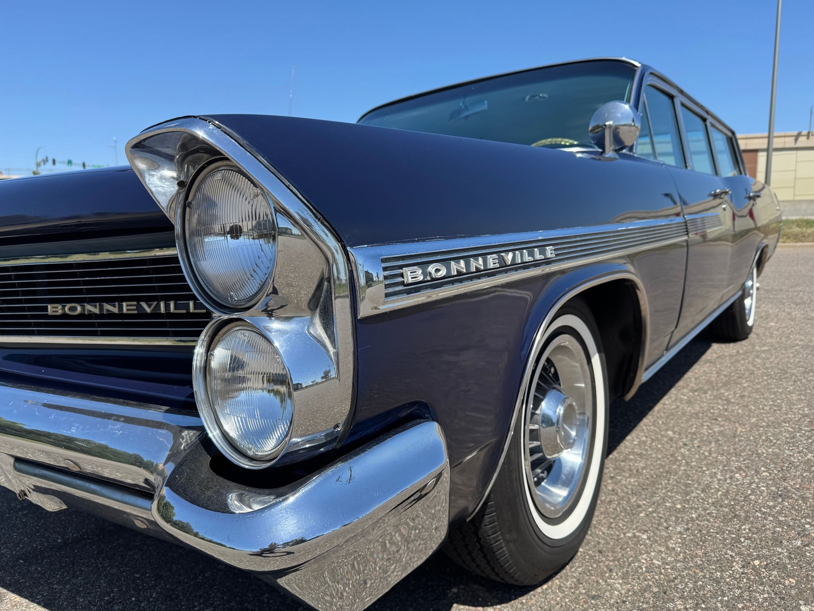 Pontiac-Bonneville-Safari-Station-Wagon-4-Speed-1963-Wagon-19