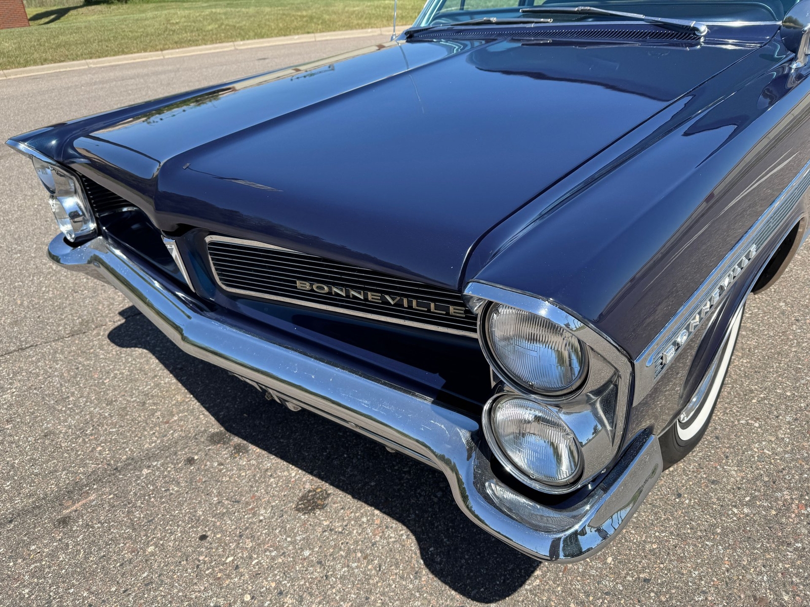 Pontiac-Bonneville-Safari-Station-Wagon-4-Speed-1963-Wagon-20