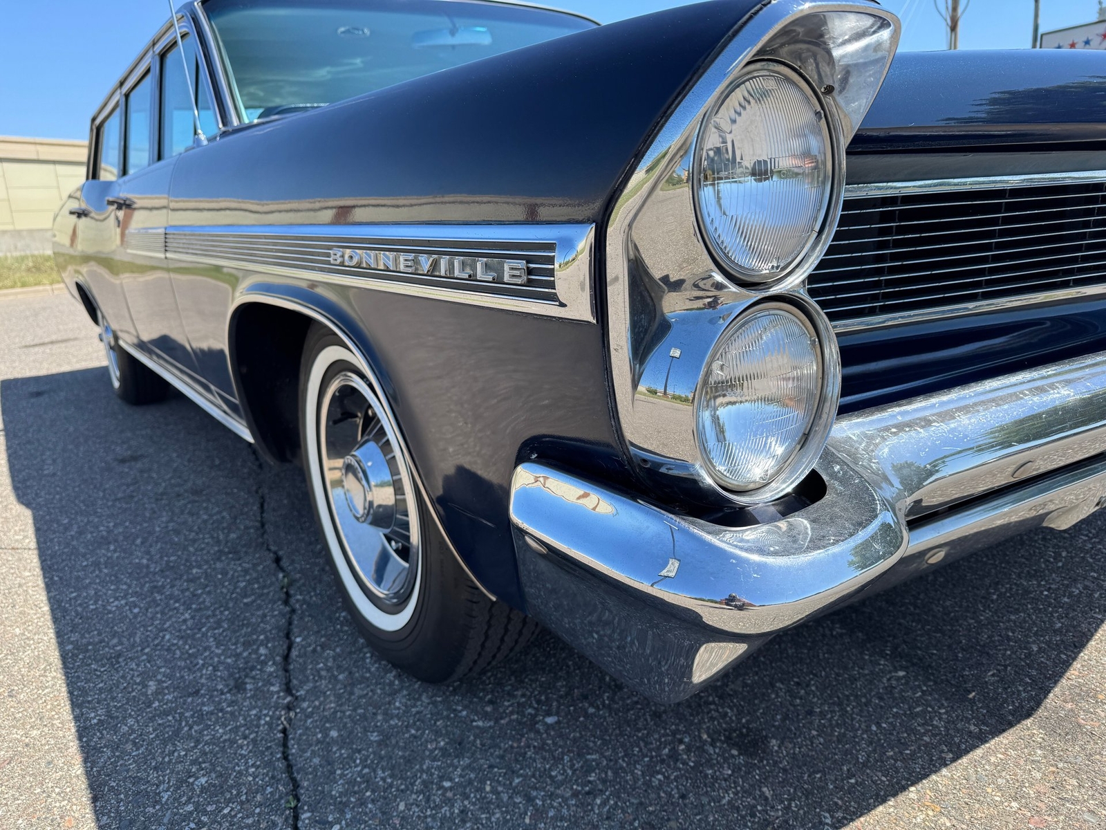 Pontiac-Bonneville-Safari-Station-Wagon-4-Speed-1963-Wagon-23