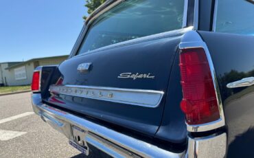 Pontiac-Bonneville-Safari-Station-Wagon-4-Speed-1963-Wagon-26