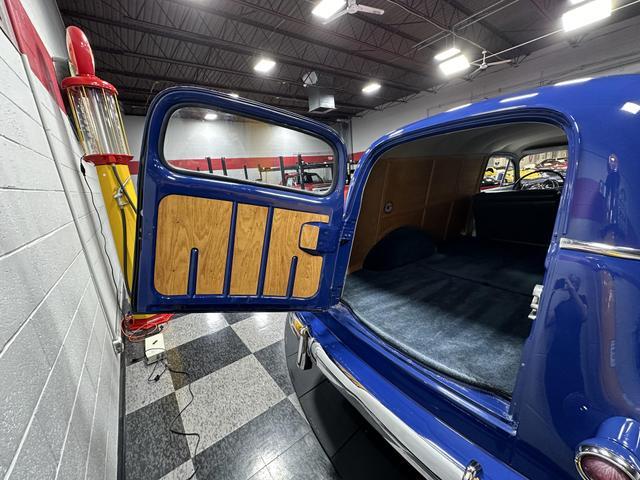 Pontiac-Catalina-1952-Sedan-Delivery-29