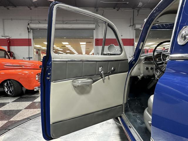 Pontiac-Catalina-1952-Sedan-Delivery-8