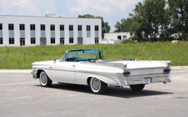 Pontiac-Catalina-1959-2-Door-3